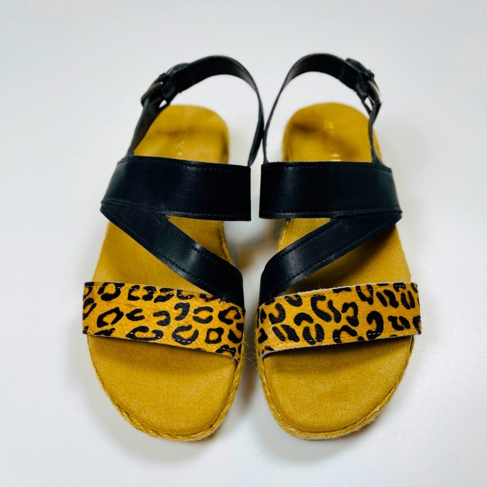 Aerosoles Globetrotter Sandals Leopard Tan espadrille womens size 7.5 NWOT